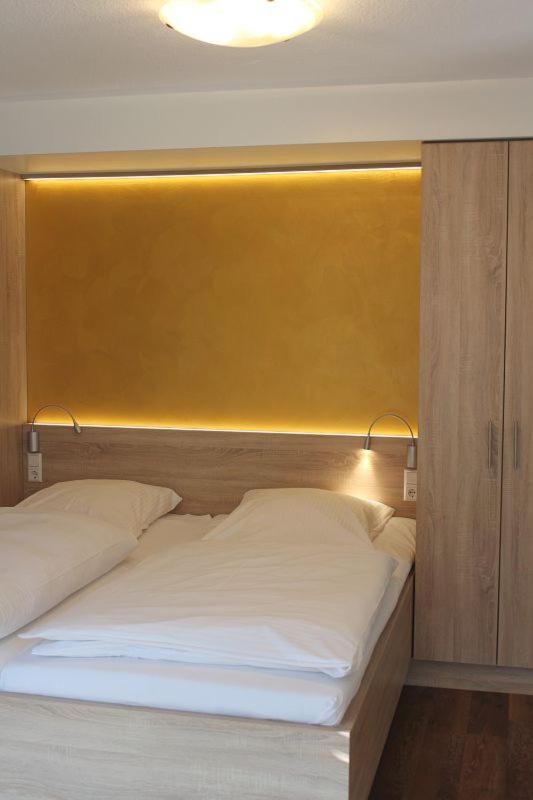 Burghotel Schoene Aussicht Bauer Gmbh Winnenden Ngoại thất bức ảnh